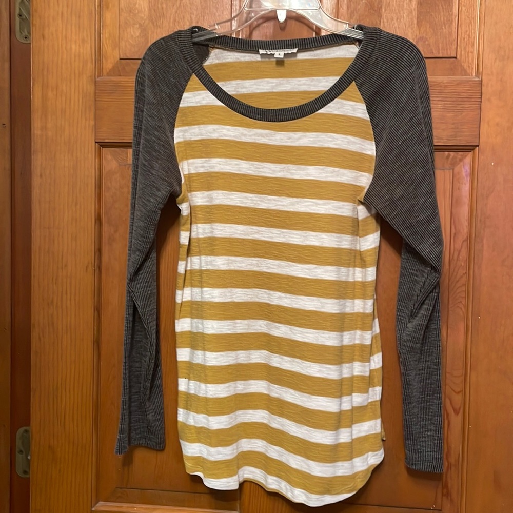 Like a thermal - only cuter!! EUC and size large